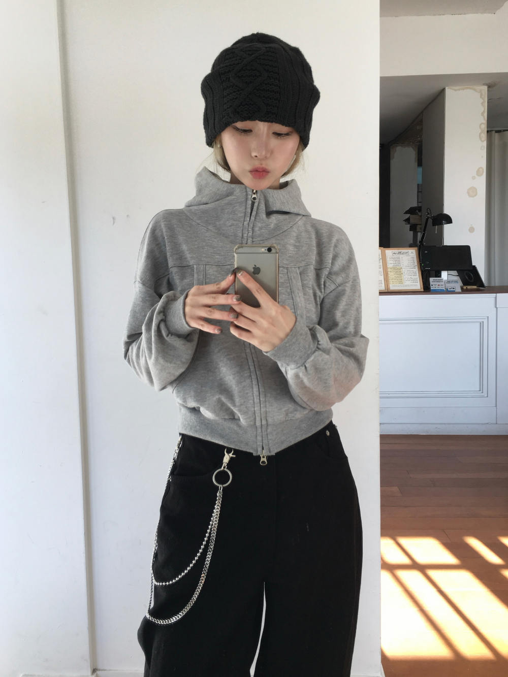 재킷 모델 착용 이미지-S2L1