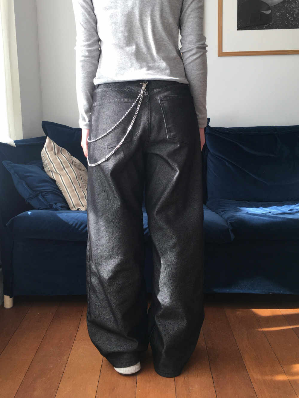 바지 모델 착용 이미지-S2L18