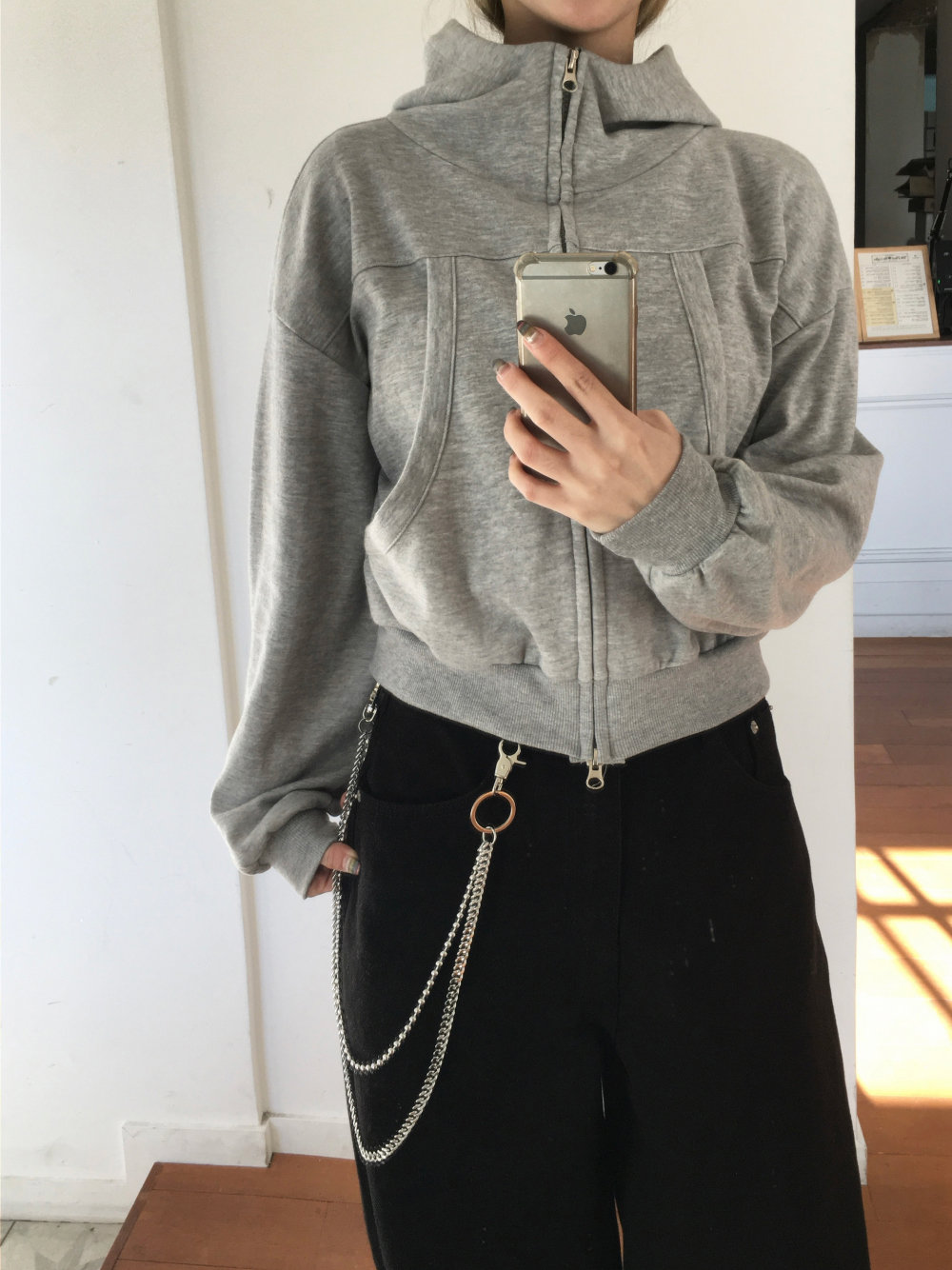 재킷 모델 착용 이미지-S2L10