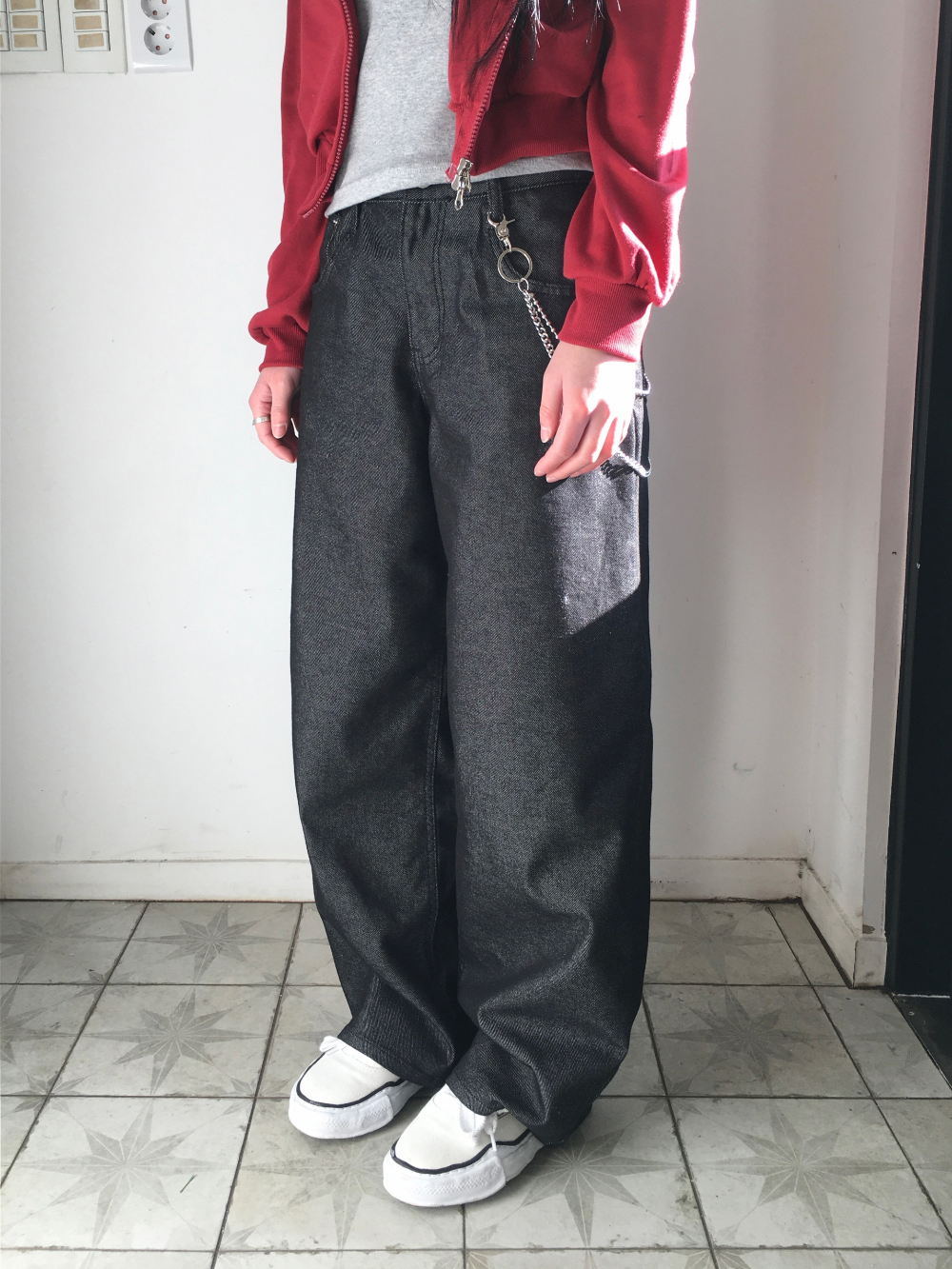 바지 모델 착용 이미지-S1L3