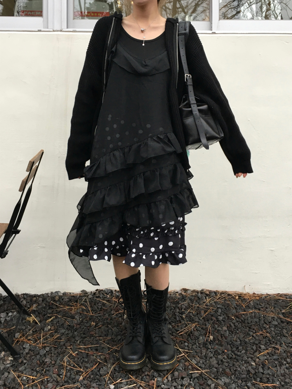 미니 스커트 모델 착용 이미지-S2L23