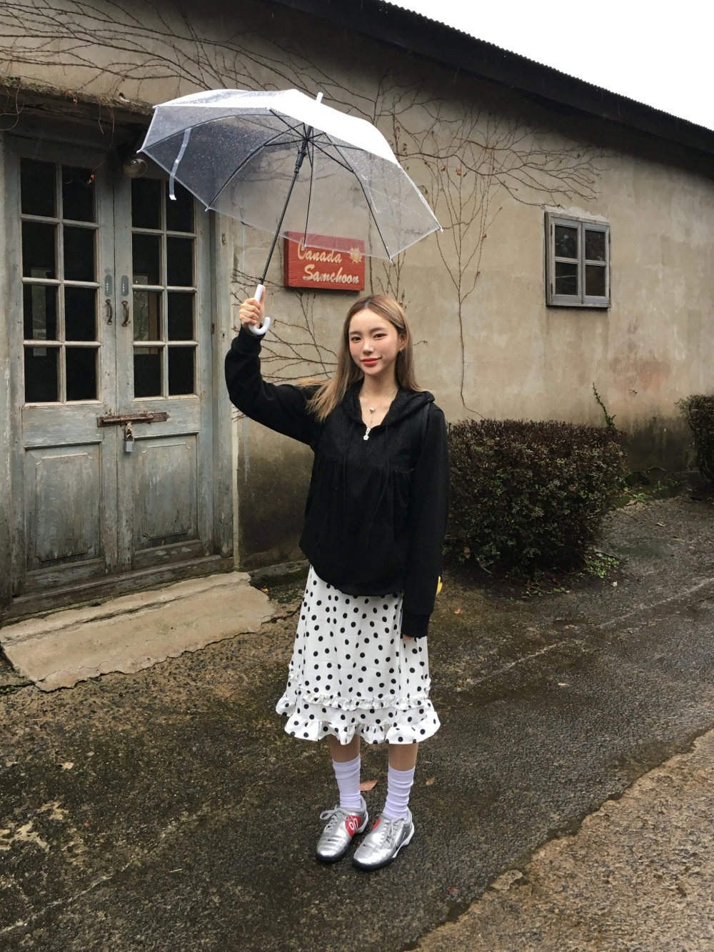 미니 스커트 모델 착용 이미지-S2L9