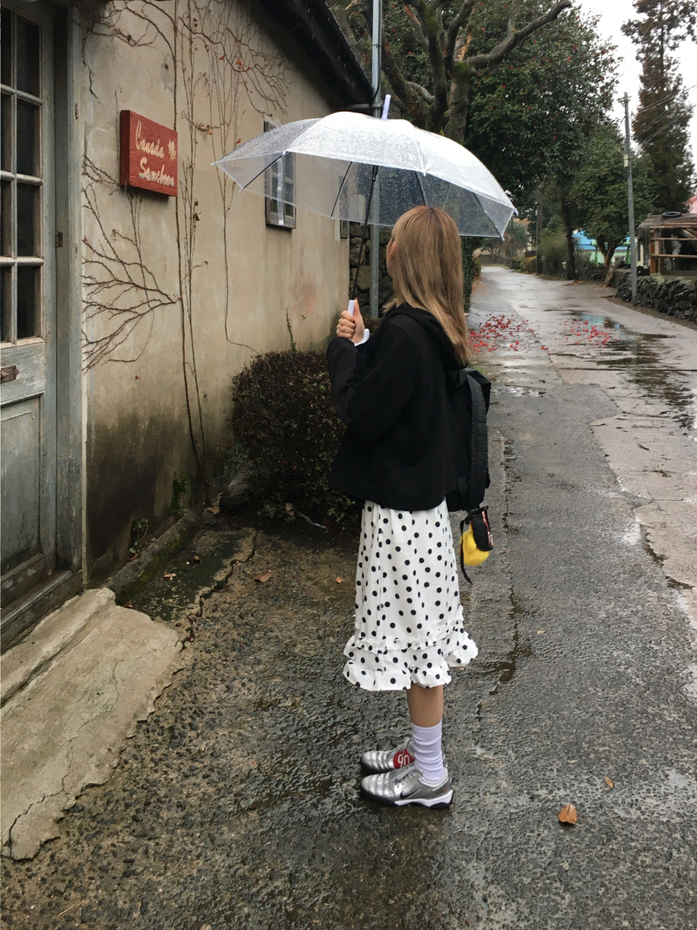 미니 스커트 모델 착용 이미지-S2L17