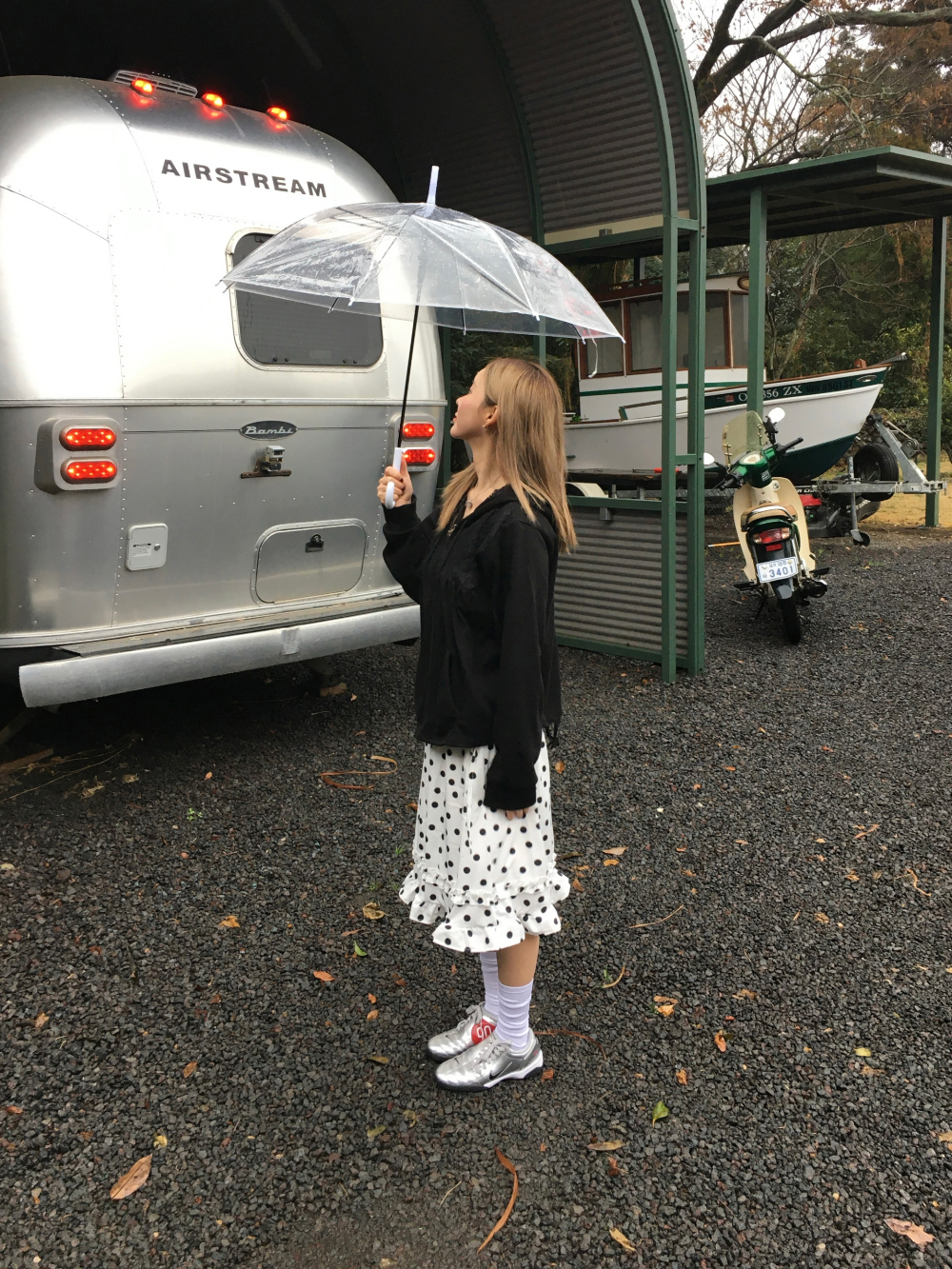 미니 스커트 모델 착용 이미지-S2L7