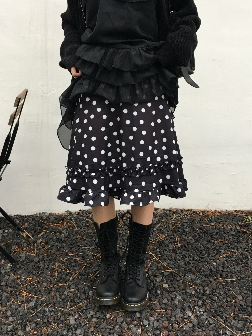 미니 스커트 모델 착용 이미지-S2L24