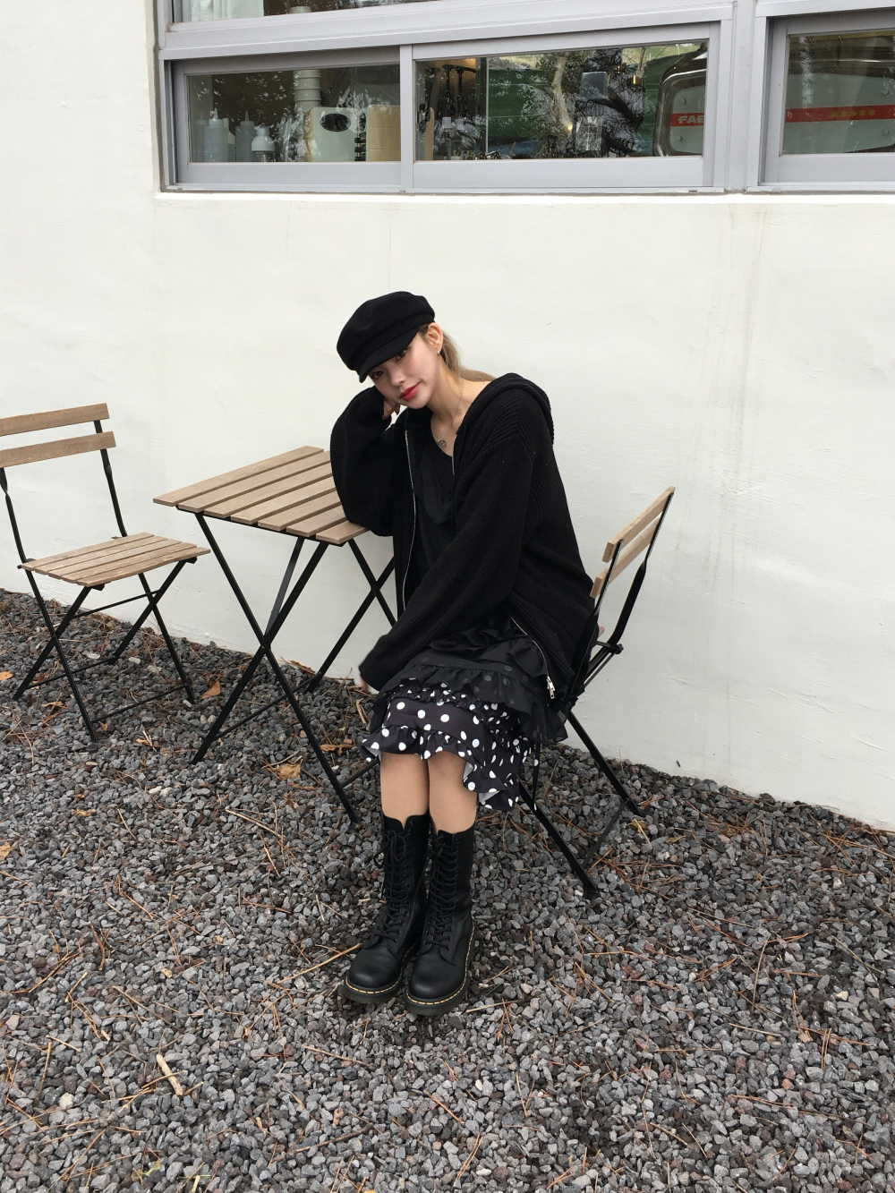 미니 스커트 모델 착용 이미지-S2L26