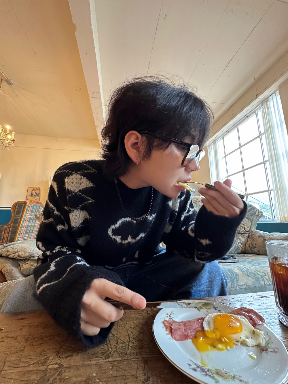 長袖T卹模特兒穿著圖片 - S6L1