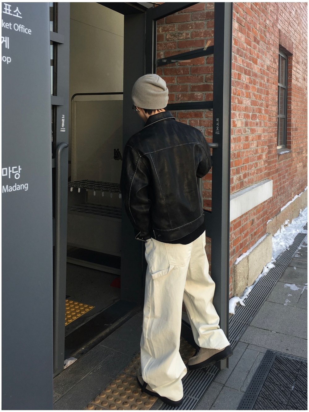 夾克模特兒穿著圖片 - S3L22