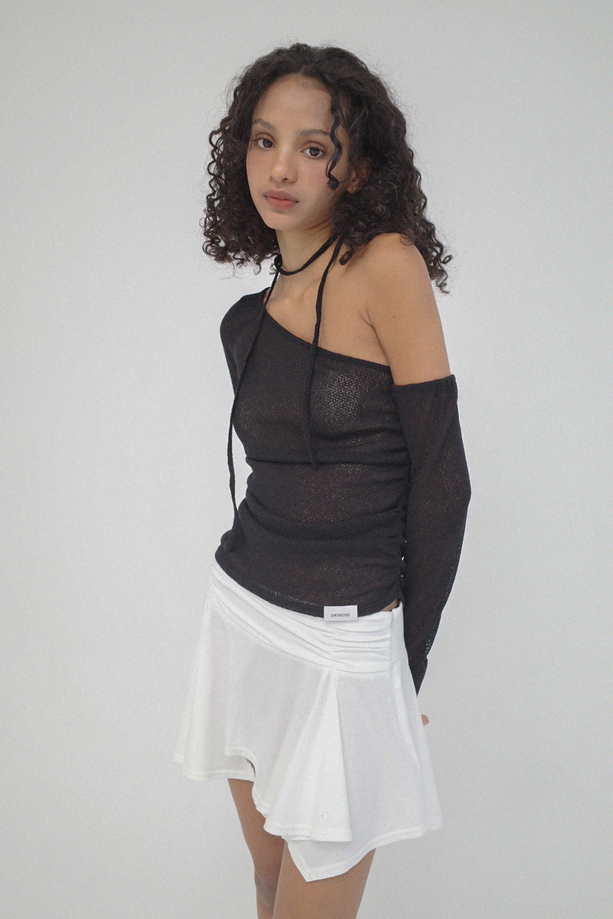 DUST SHIRRING TIE TOP (BK)