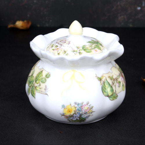 영국 식기 로얄덜튼 Royal Doulton 브램블리 헷지 사계절 잼팟 (봄/여름/가을/겨울),야드로,영국찻잔