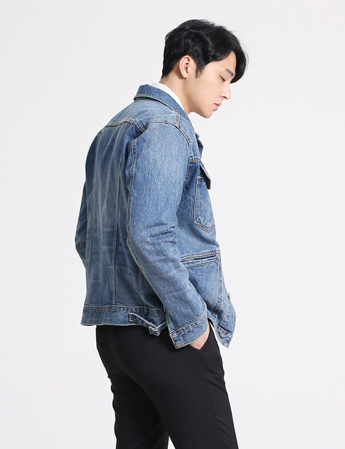 T. BLUE WASHING TRUCKER DENIM JACKET