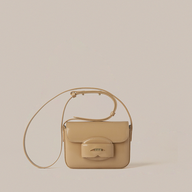 PENNY TRIP BAG_PATENT PEACH