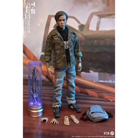 [중고][터미네이터] CGLTOYS MF10 Terminator 2 human resistance leader teenager Connor 1/6 Figure (박스 눌림 있음)