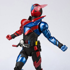 [입고완료][반다이스피릿][가면라이더 빌드] S.H.Figuarts 래빗 탱크 폼 20 Kamen Rider Kicks Ver.