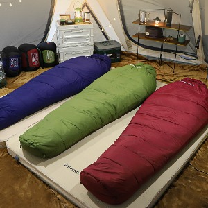 [카르닉]머미형 캠핑 사계절 대형 침낭 동계 휴대용 이불 심리스 차박 백패킹 군용