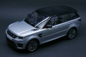 1:18 LAND ROVER - RANGE ROVER SPORT SVR - SILVER