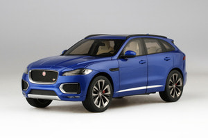 1/18 Jaguar F-Pace Caesium Blue