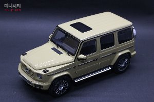 세일 상품1:18 MERCEDES-BENZ G-CLASS (W 463) - 2018 - YELLOW - 300pcs 한정판 다이캐스트 모형자동차