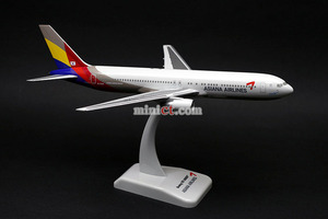 1:200  아시아나 항공 모형비행기 미니어처 키덜트 수집 ASIANA 767-300 (4517GR)