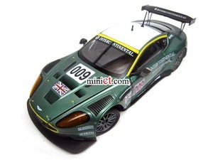 1:24 ASTON MARTIN DBR9