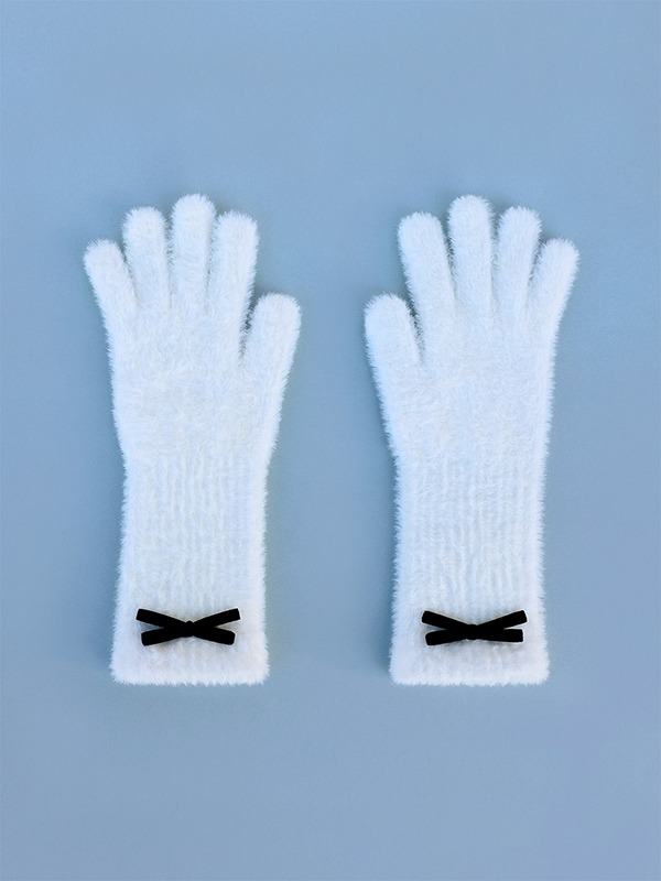[GOCORI] 韓国☆FUZZY RIBBON FINGER HOLE GLOVES MUSINSA | GOCORI FUZZY RIBBON FINGER HOLE GLOVES - WHITE