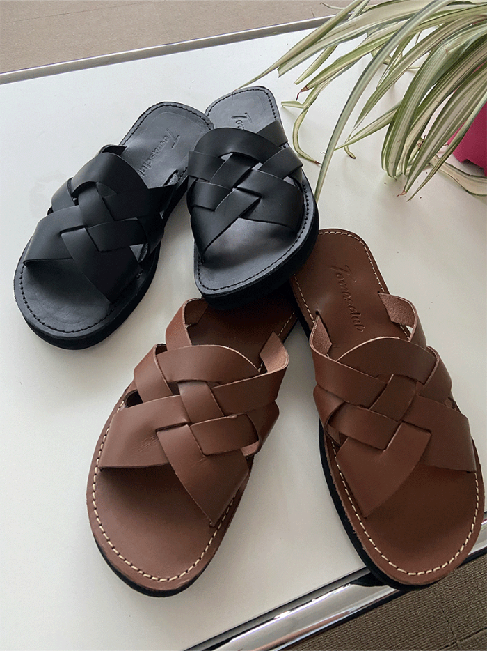 [문의폭주/하이퀄리티] Twist leather sandle