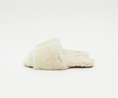 SHEARLING SLIDE