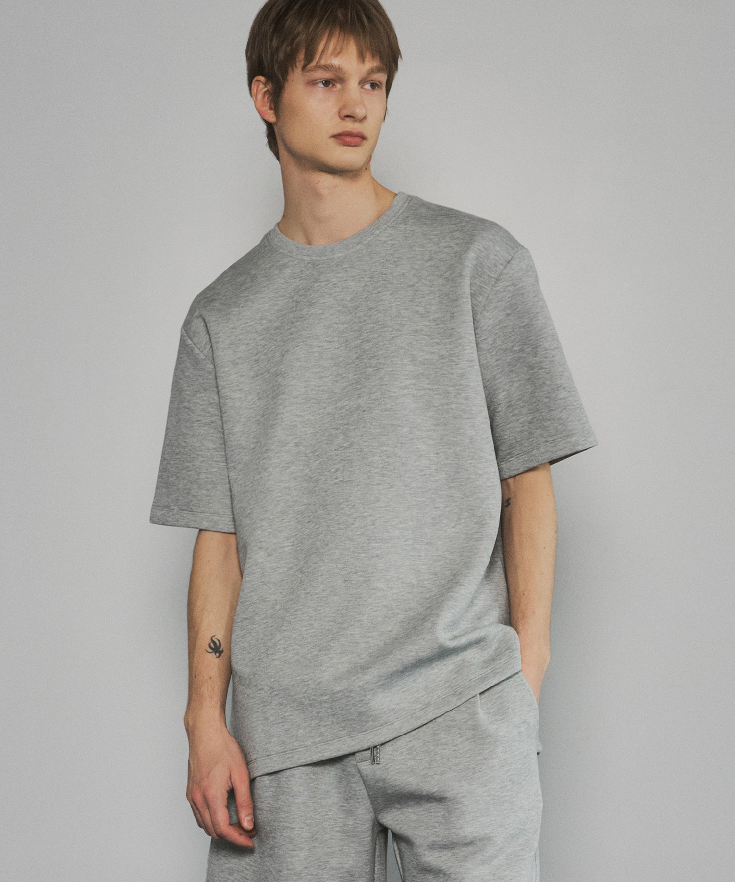 T20034 에센셜 루즈핏 반팔 티셔츠_Melange gray