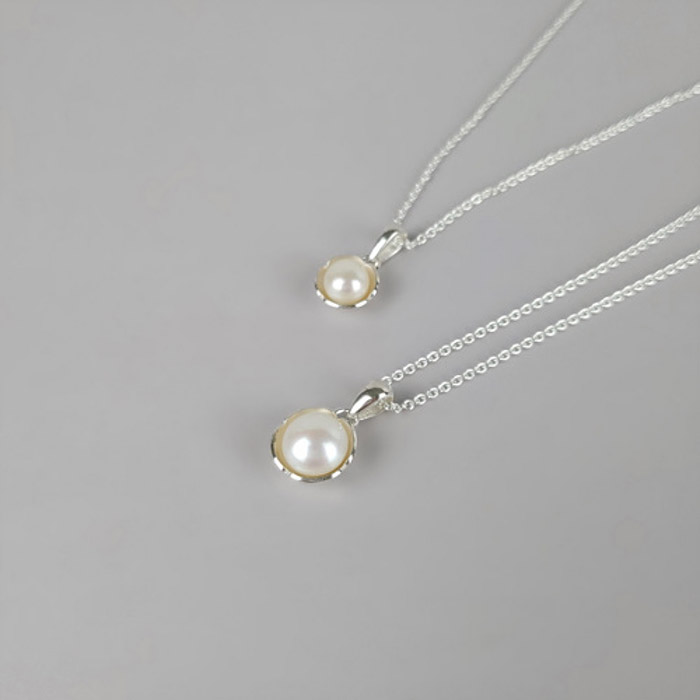 pearl silver necklace. #1