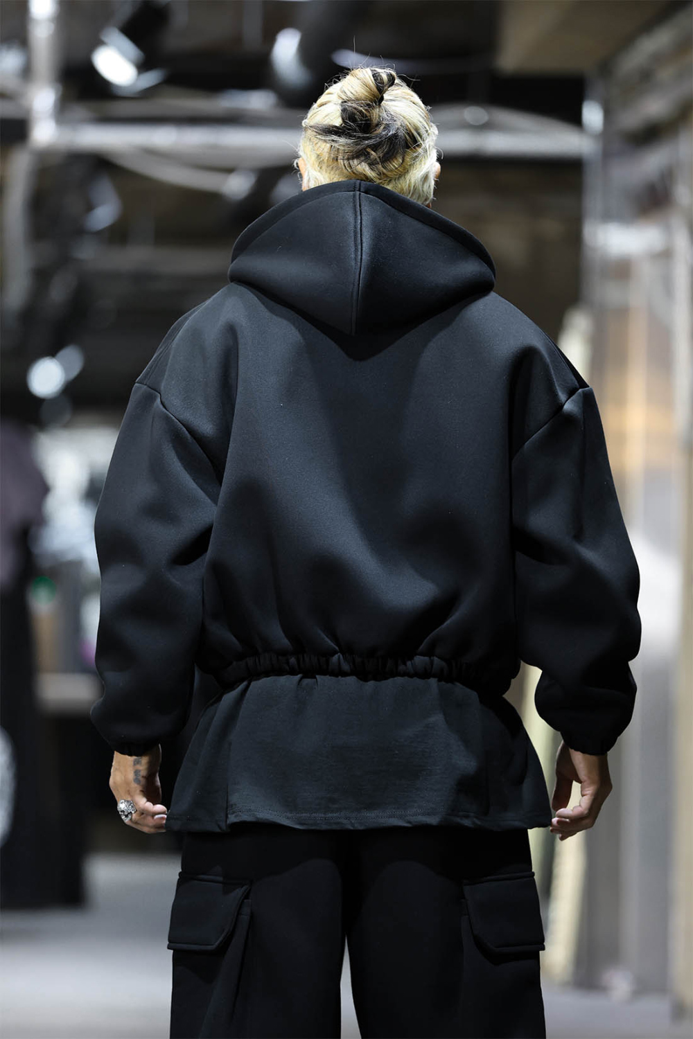 재킷 모델 착용 이미지-S10L7