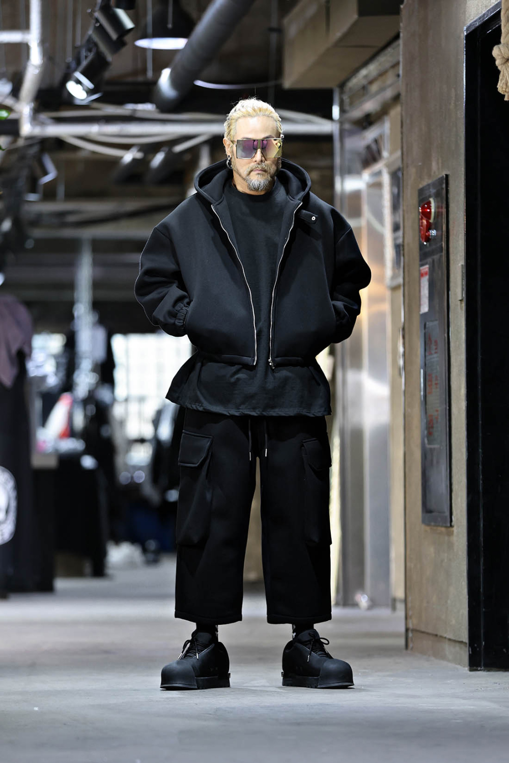 재킷 모델 착용 이미지-S10L1