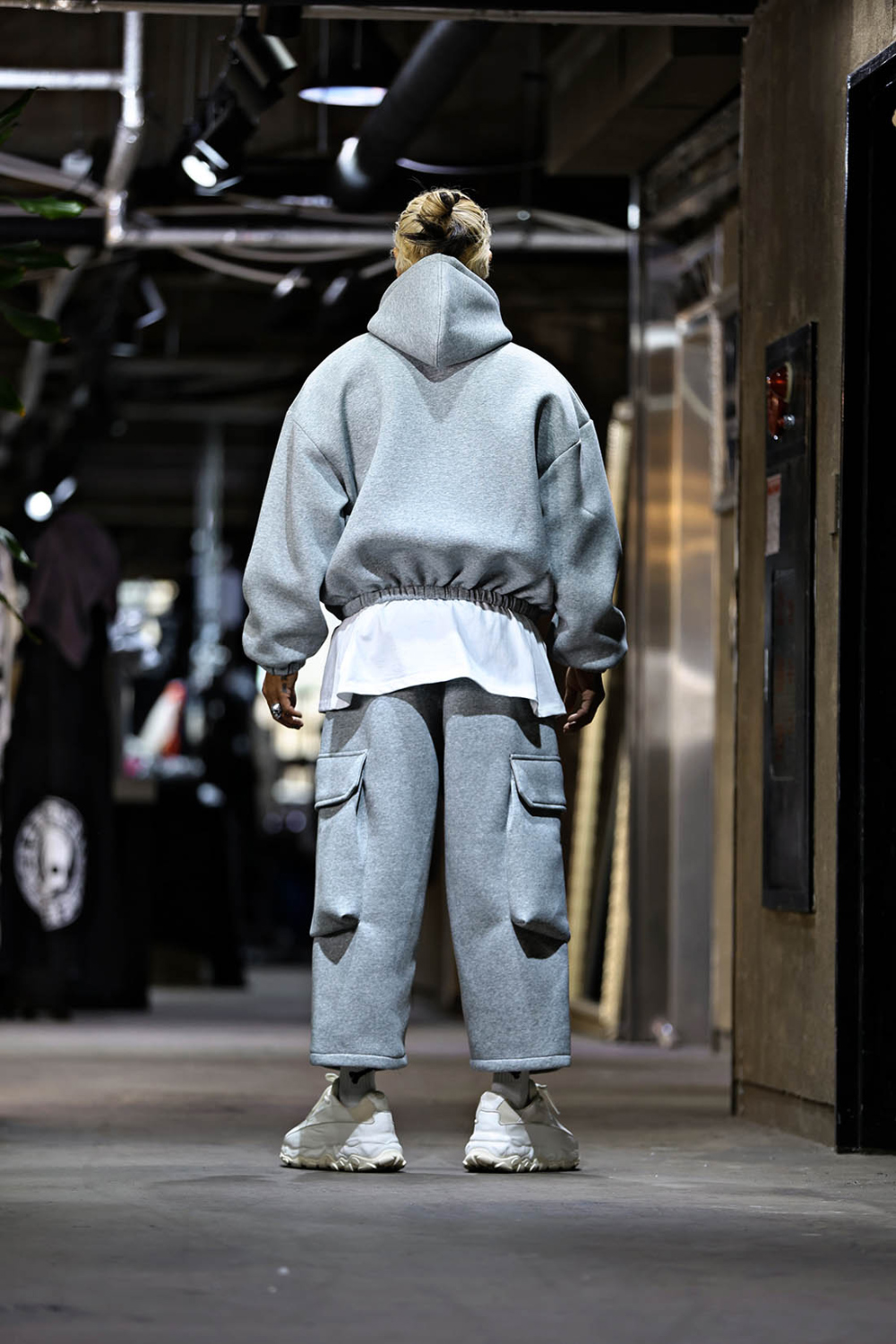 재킷 모델 착용 이미지-S10L13