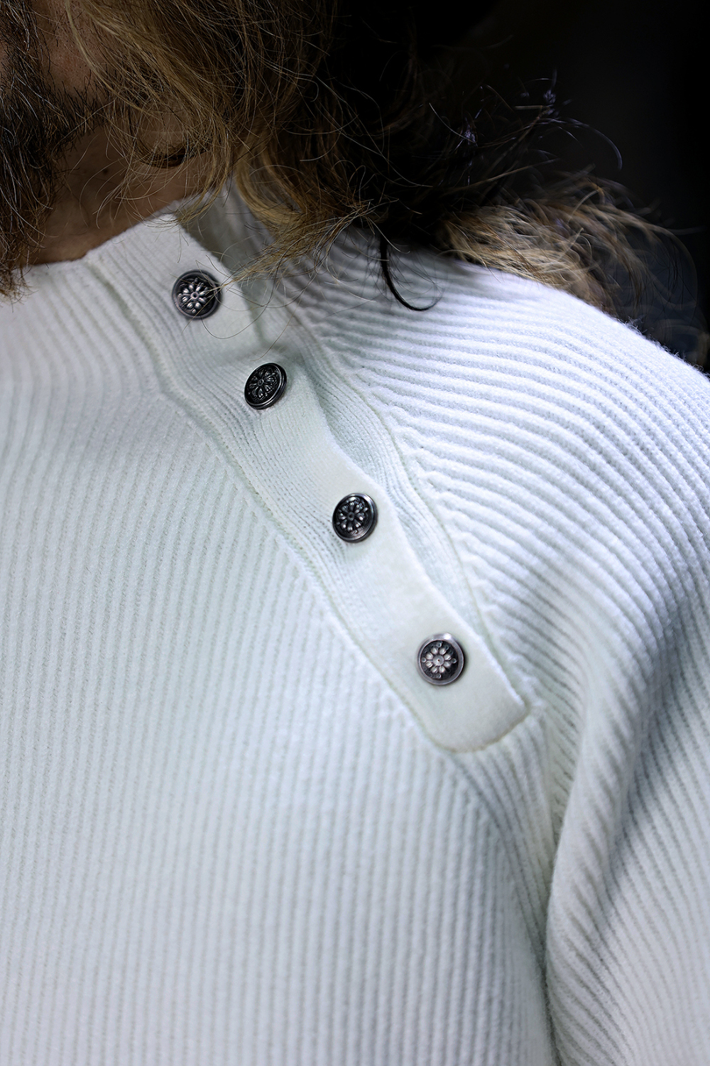 긴팔 티셔츠 상품상세 이미지-S16L3