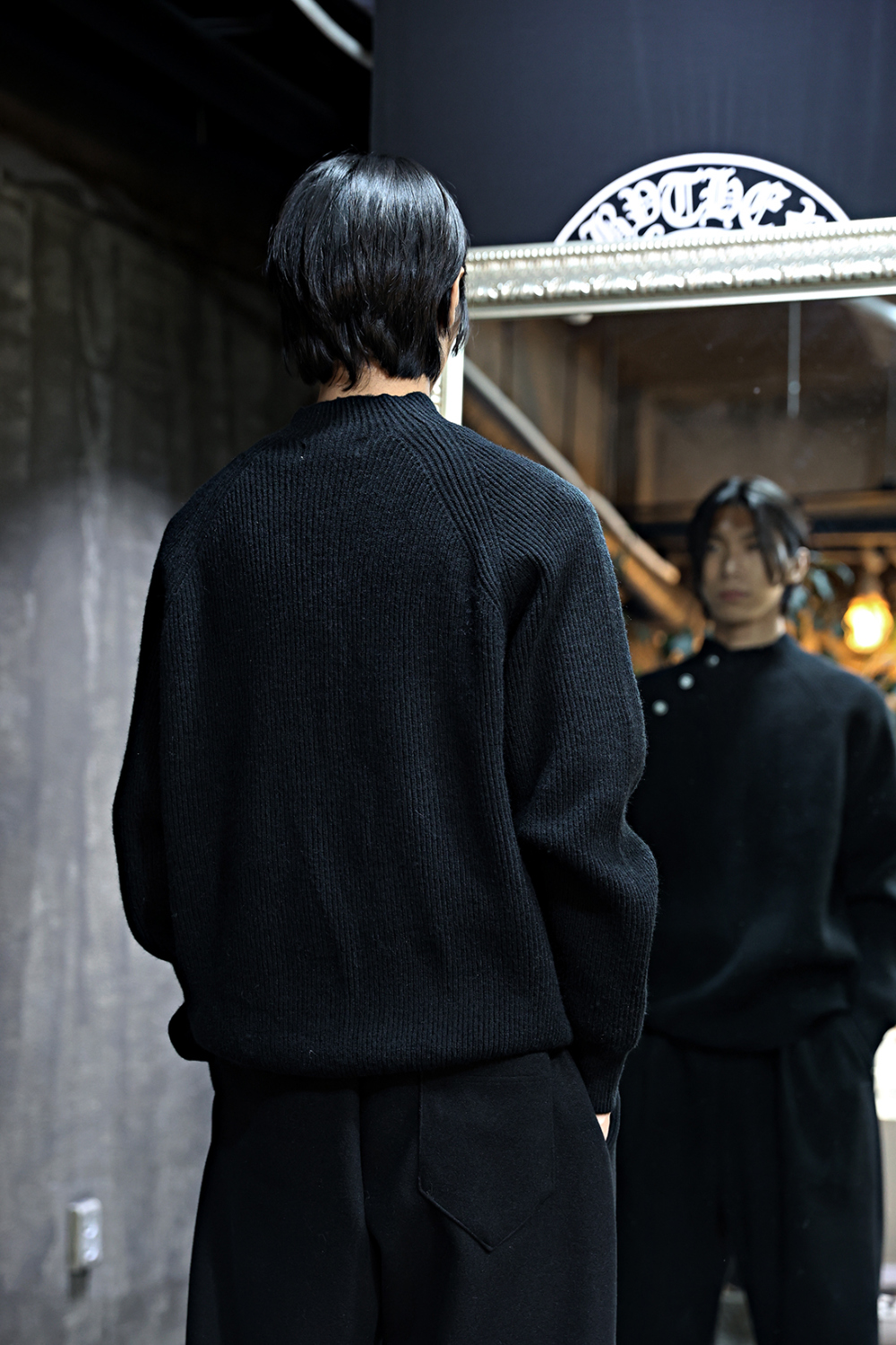 긴팔 티셔츠 모델 착용 이미지-S19L4