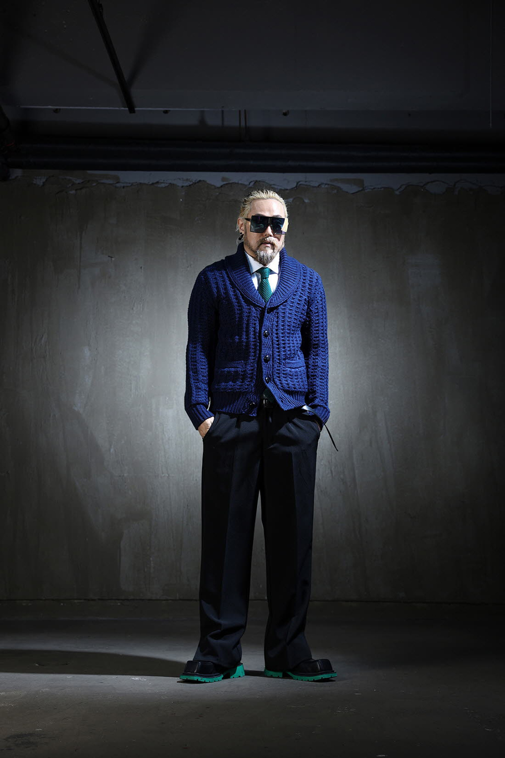 開襟衫 模特穿著形象-S21L17