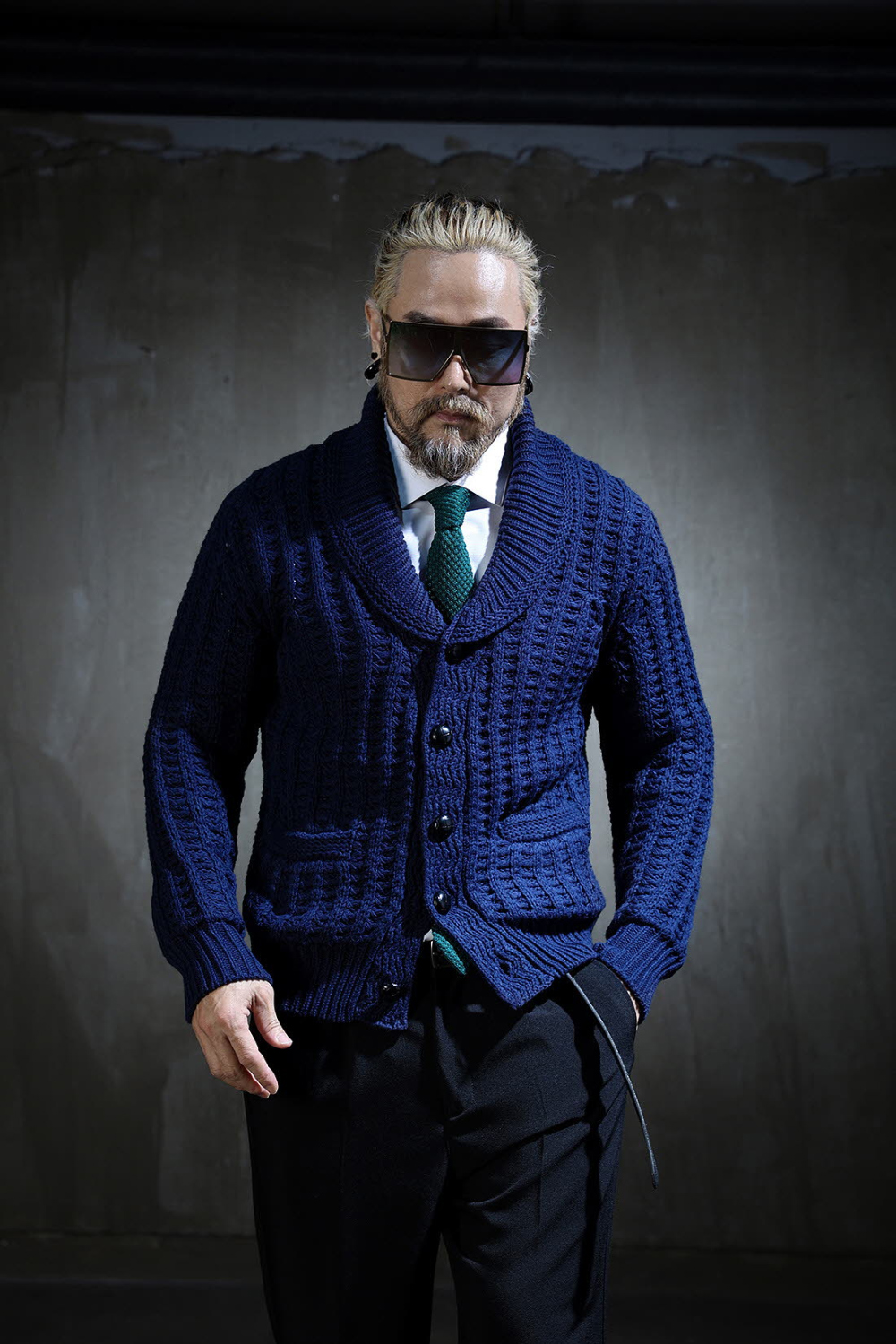 開襟衫 模特穿著形象-S21L22