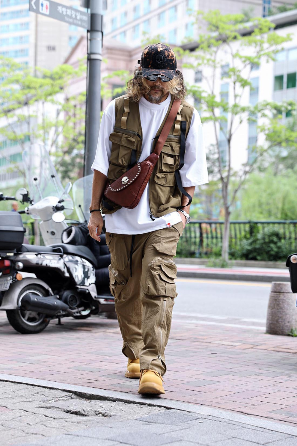 Pants model image-S1L16