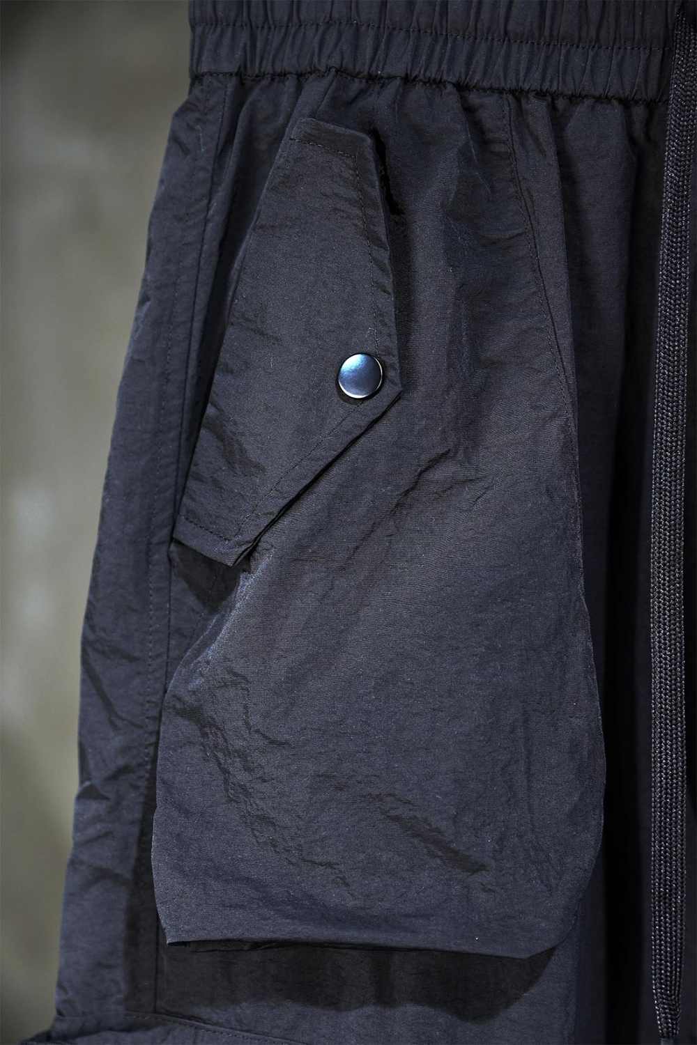 Pants detail image-S1L9