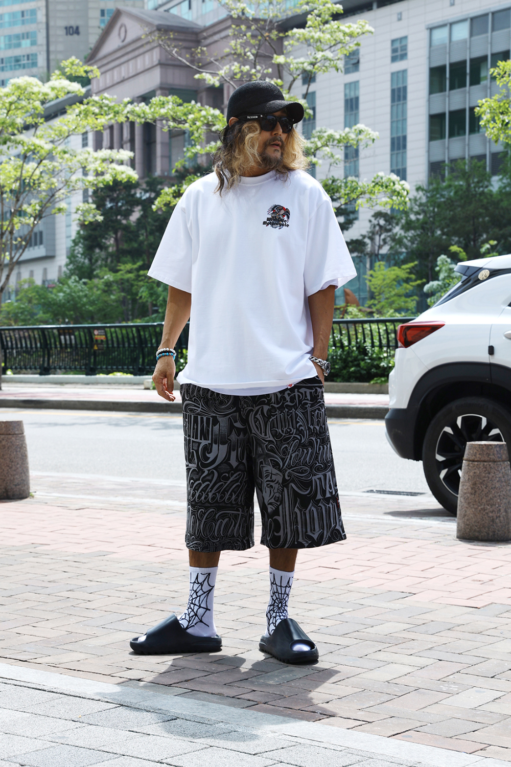 socks model image-S18L11