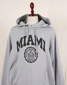 CHAMPION HOODIE _ MAIMI ( L size )