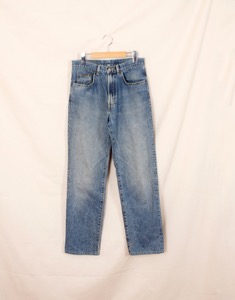 Calvin Klein Jeans ( 30 inc )