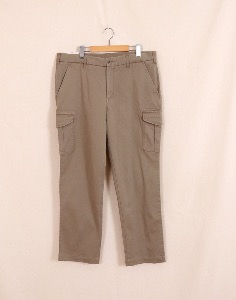 Uniqlo Cargo Pants ( 무료 나눔, 91 size )