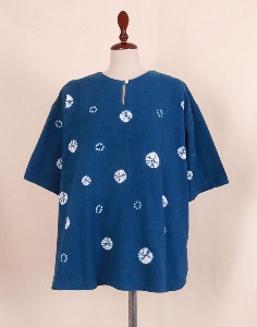 Vintage INDIGO Tie Dye Top  ( MADE IN JAPAN, FREE SIZE )