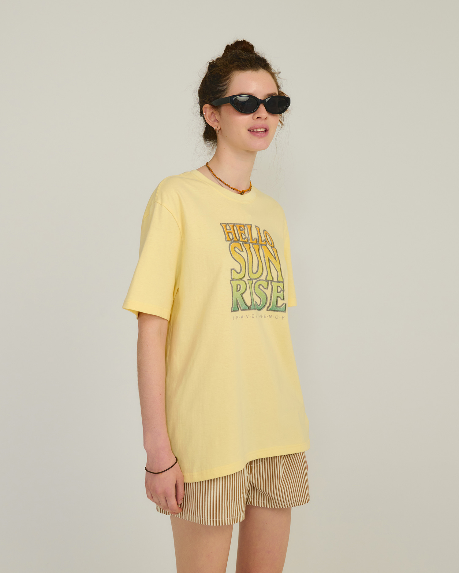 【HELLO SUNRISE】 Hello Sunrise Gradient Typo Tee /追跡付 헬로선라이즈