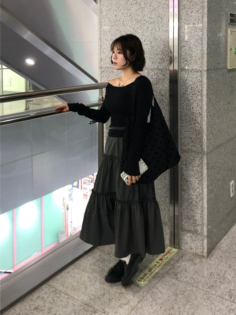 치마 모델 착용 이미지-S1L19