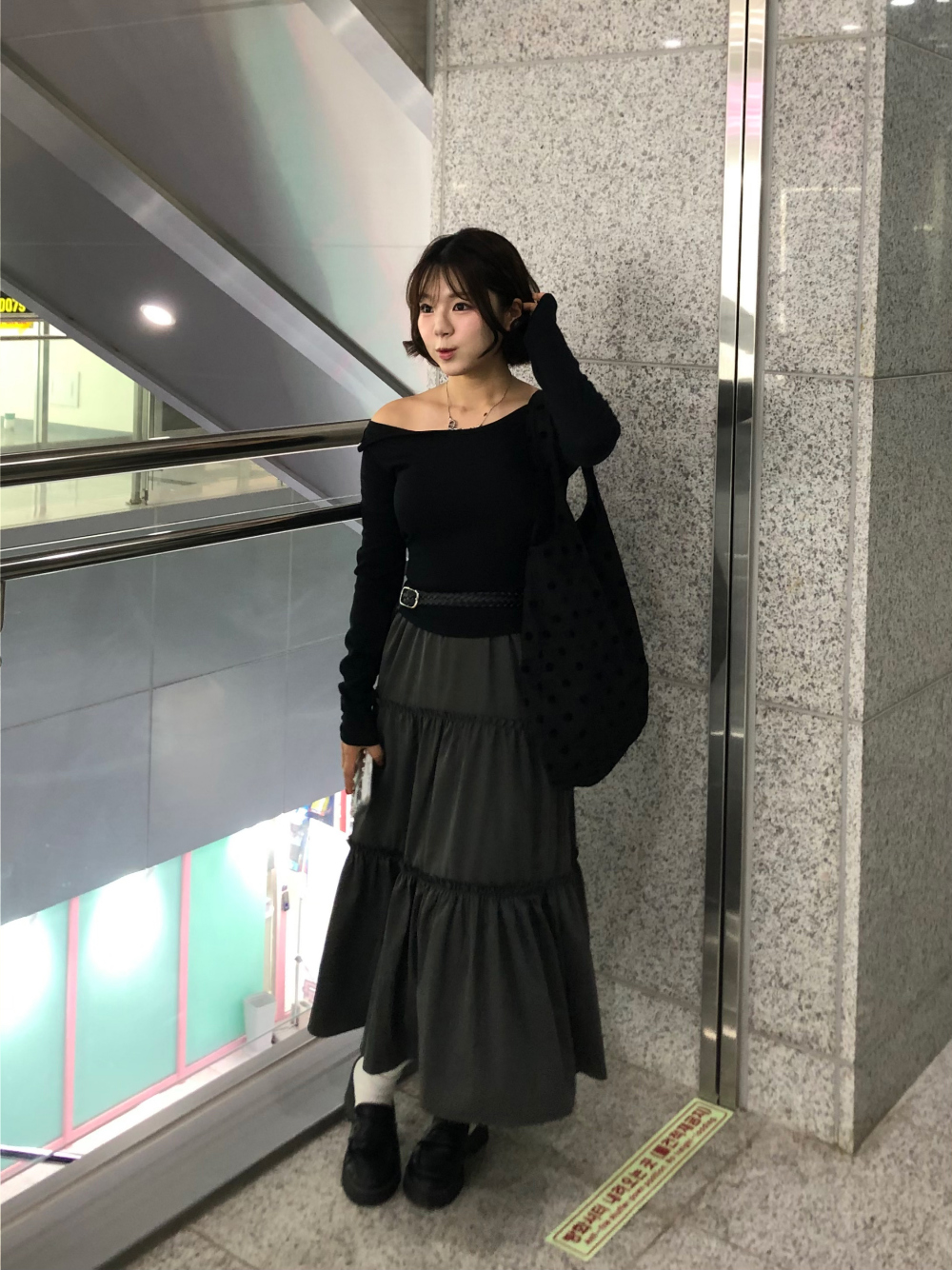 치마 모델 착용 이미지-S1L20