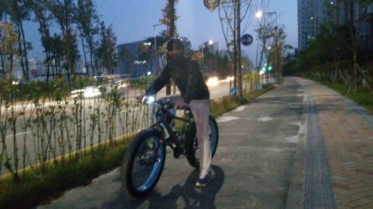 즐거운 레포츠 쇼핑공간 DC ZONE 에 오신 것을 환영합니다!