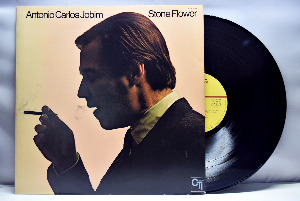 Antonio Carlos Jobim [안토니오 카를로스 조빔] - Stone Flower - 중고 수입 오리지널 아날로그 LP