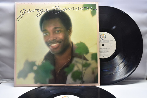 George Benson[조지 벤슨] - Livin&#039; inside your love ㅡ 중고 수입 오리지널 아날로그 LP