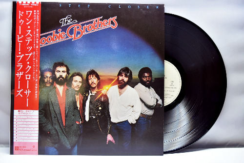 The Doobie Brothers [두비 브라더스] – One Step Closer ㅡ 중고 수입 오리지널 아날로그 LP